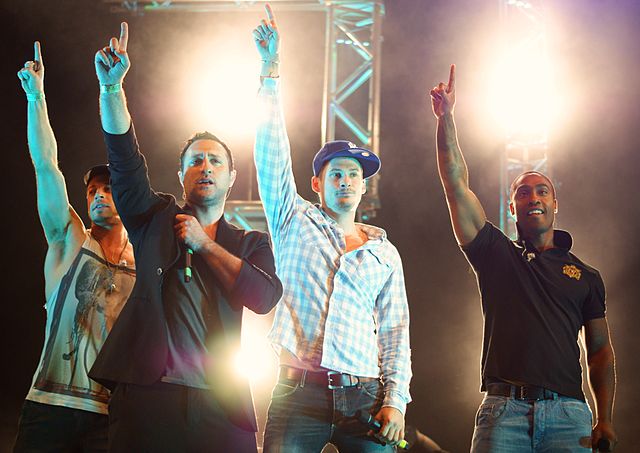 I Blue la boy band