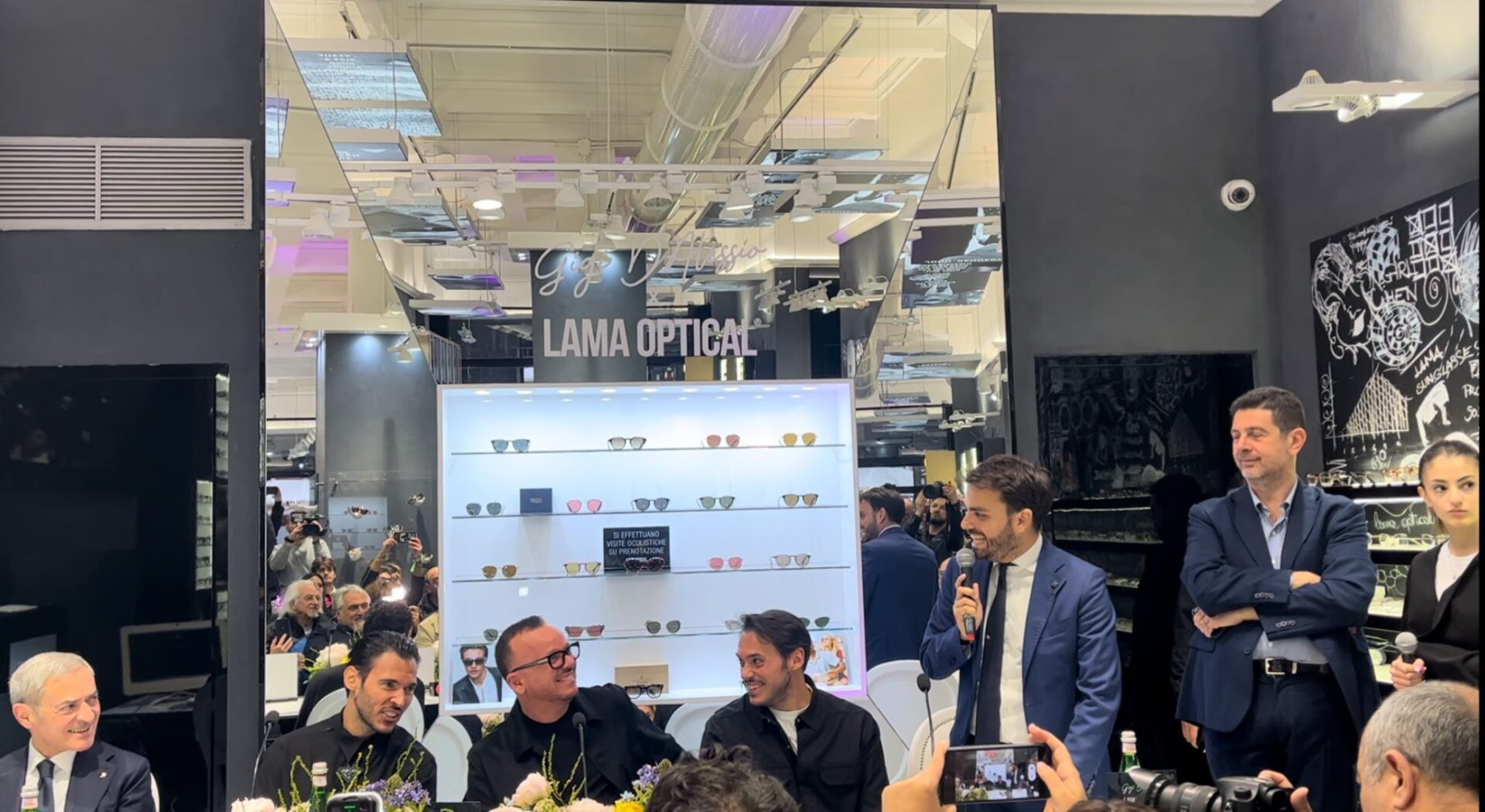 Gigi D'Alessio e Lama Optical