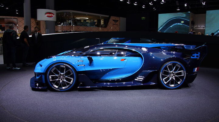 Auto della Bugatti : 4 più iconiche
