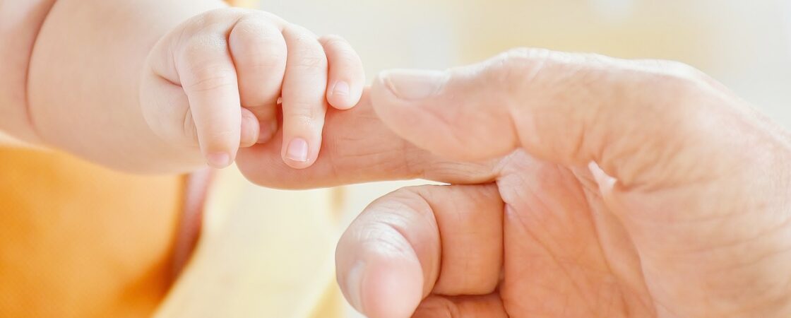 i papà italiani sempre più vecchi e meno fertili