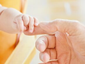 i papà italiani sempre più vecchi e meno fertili