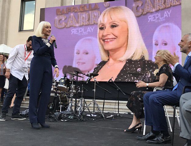 Canzoni di Raffaella Carrà: 5 da ascoltare