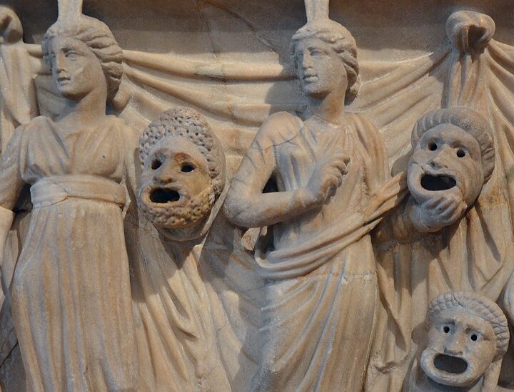 La storia della Fabula Atellana, le origini della commedia latina
