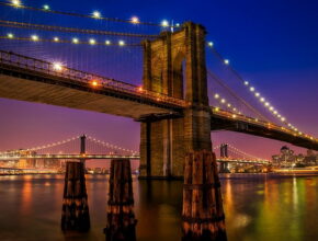 24 maggio 1883. Il ponte di Brooklyn viene inaugurato a New York