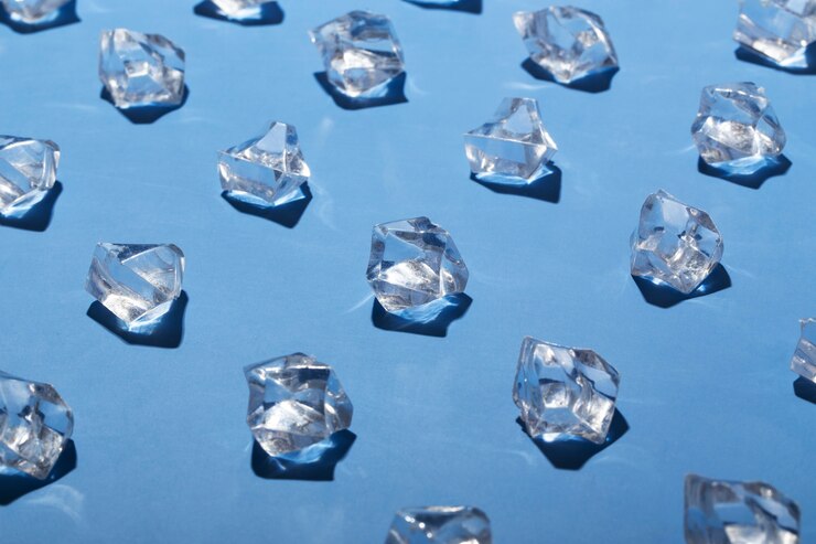 Diamante sintetico: l'origine, le caratteristiche ed i benefici