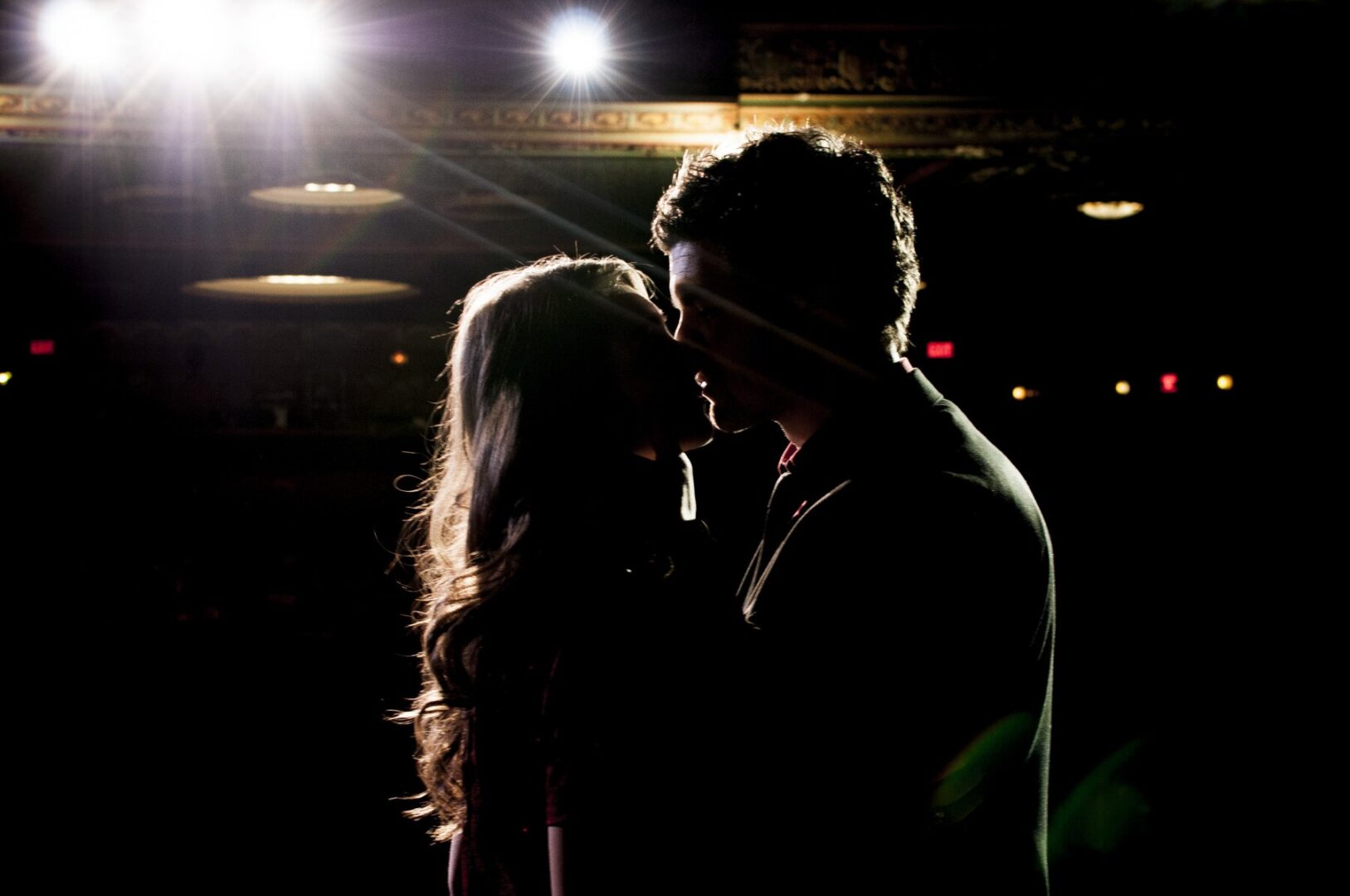 attori che hanno dato il primo bacio sul set.