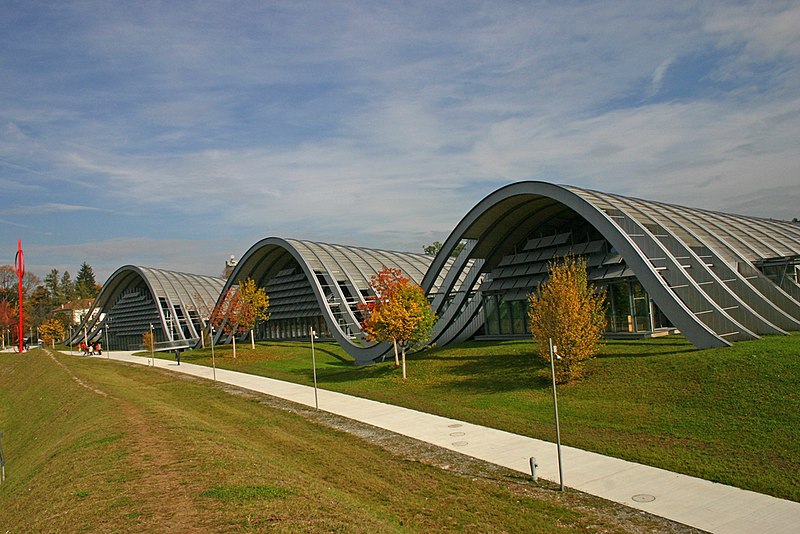 Opere architettoniche di Renzo Piano. Klee Zentrum Ansicht.