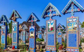 Cimitirul Vesel (Romania): il cimitero allegro unico al mondo