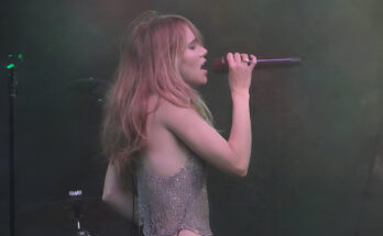 Suki Waterhouse: chi è la cantante e attrice inglese