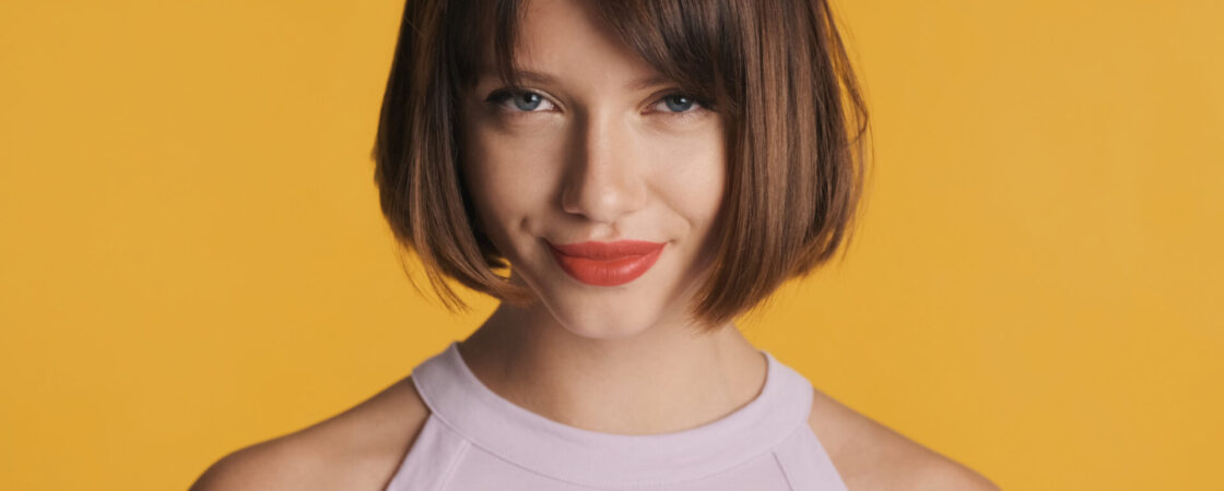 French bob: pro e contro del taglio di capelli del momento