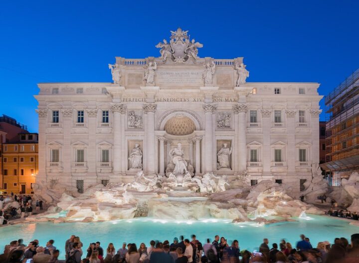 Perché si lanciano monete nella Fontana di Trevi?