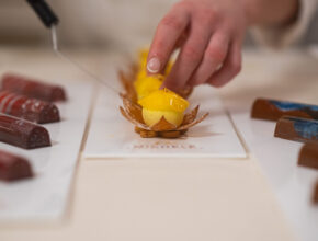I Dolci delle Feste dei Grandi Interpreti by Mulino Caputo: successo e tradizione al Grand Hotel Vesuvio