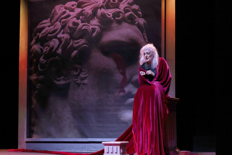 La morte della Pizia al Teatro Arcobaleno | Recensione