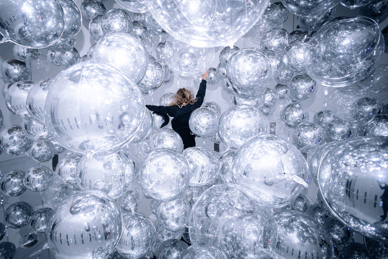 Euphoria-art is in the air