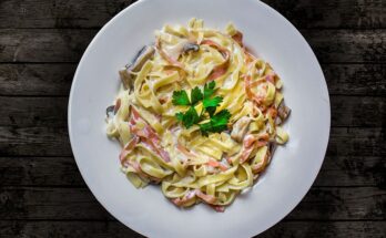 Pasta alla papalina: una ricetta deliziosa