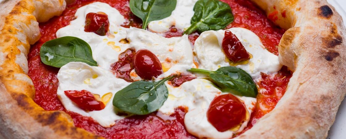 Cosa mangiare a Napoli? Ecco 20 piatti tipici napoletani