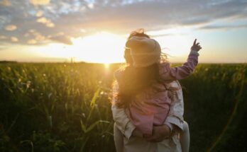 Auguri di buona festa della mamma 2025: frasi e idee original