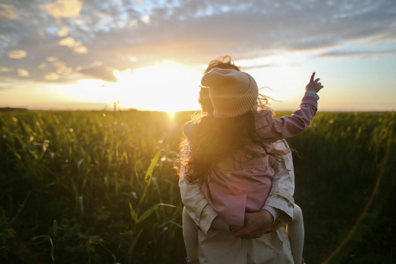 Auguri di buona festa della mamma 2025: frasi e idee original