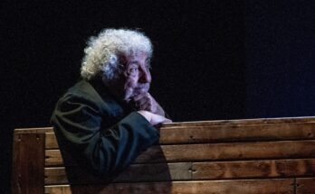 L'uomo dal fiore in bocca - fiori di palco | Recensione