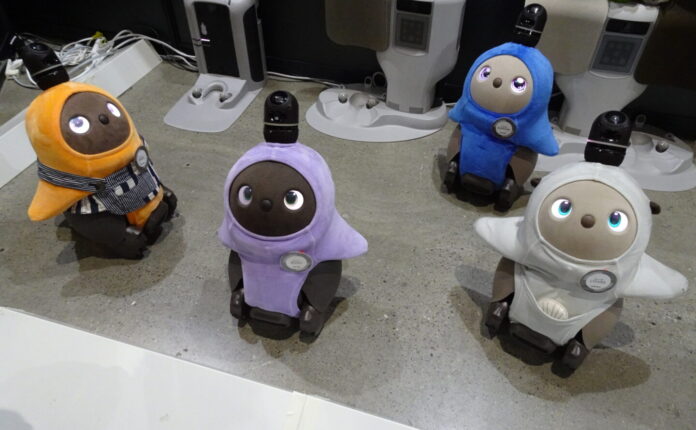 Cosa sono i Lovot: i simpatici robot da compagnia