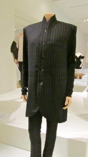 Chi è Yohji Yamamoto: il rivoluzionario stilista giapponese