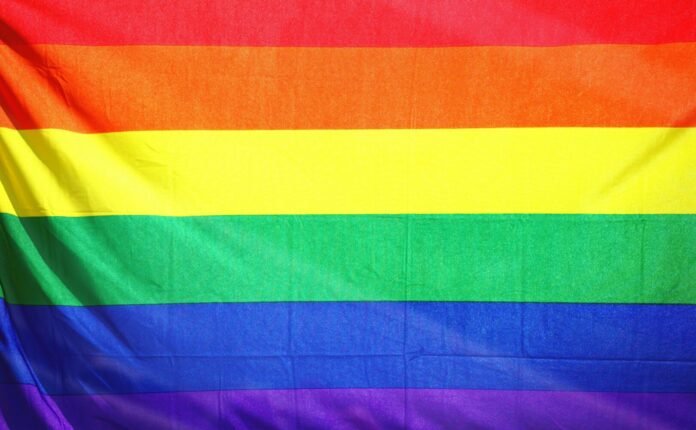 5 video di 5 youtuber LGBTQIA+