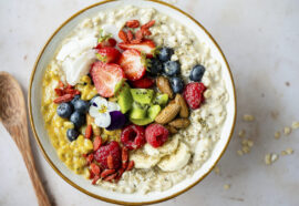 Porridge a colazione: 3 idee gustose