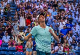 Sinner è il primo italiano a conquistare Wimbledon: impresa storica