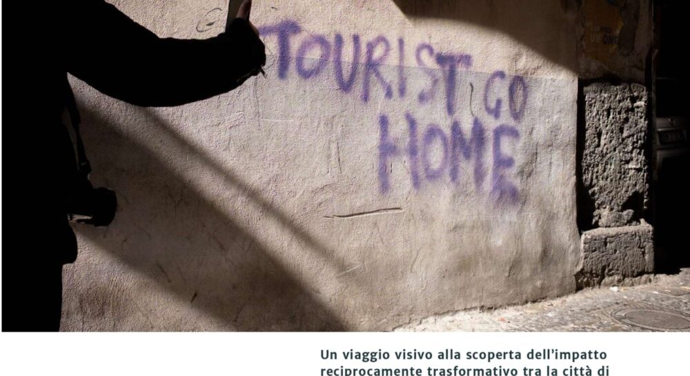 Soggiorno napoletano, il progetto fotografico di Silvia Scuotto svela le cicatrici dell'overtourism