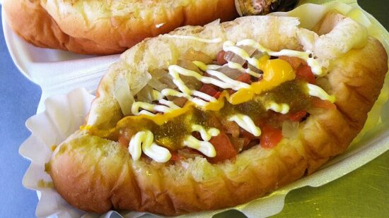 Hot dog americani da mangiare almeno una volta: i 3 più iconici
