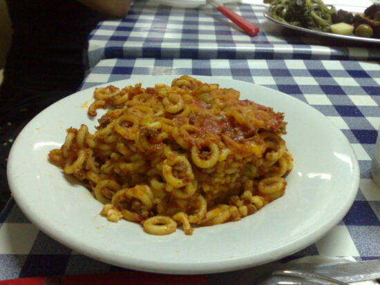 Piatto di anelletti al forno