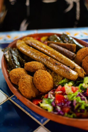 Piatto degustazione vegano al ristorante Sham di Sarajevo