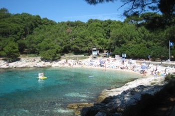 Sunčana Beach, ideale per lo snorkeling a Pag