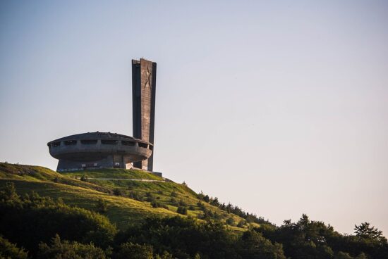 Monumenti sovietici abbandonati