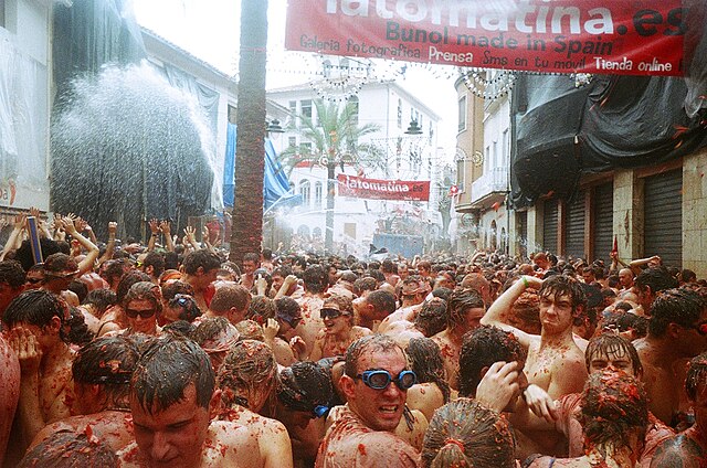 La Tomatina: la battaglia dei pomodori di Buñol