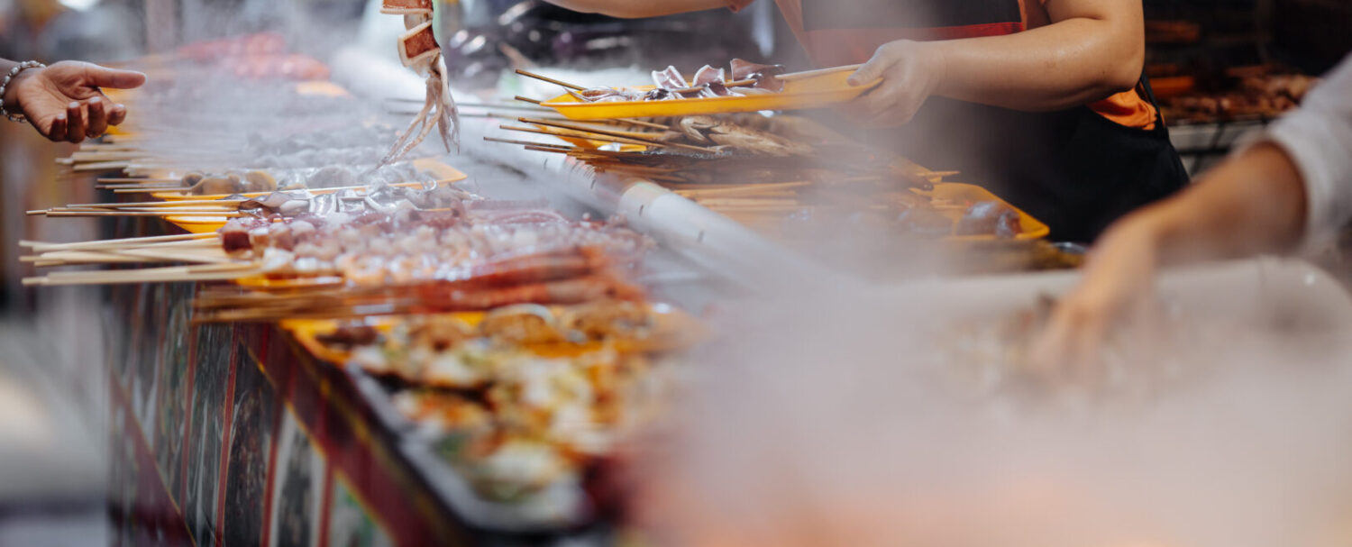 Street food thailandese: sapori, profumi e piatti da non perdere