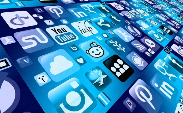 Immagine simbolica per collegare il populismo e i social network.