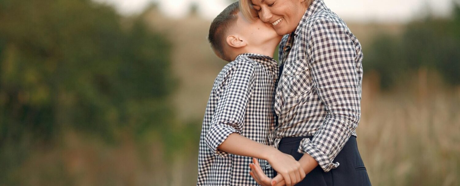 Poesie per la mamma: i versi più belli della letteratura da dedicare