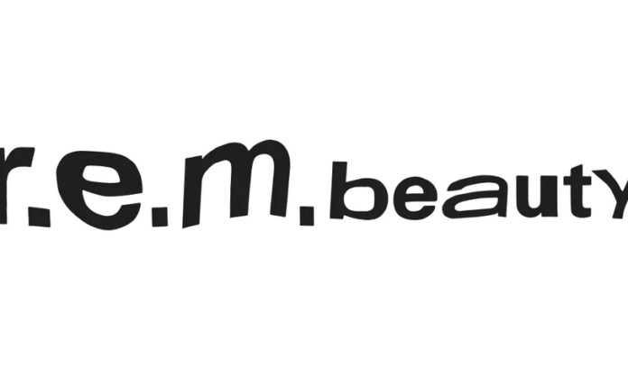 R.e.m. beauty: il riflesso del mondo di Ariana Grande 