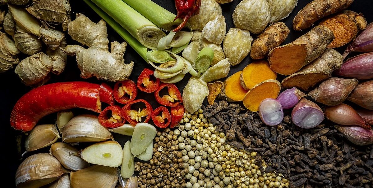 Spezie dimenticate: 5 sapori nascosti della cucina medievale