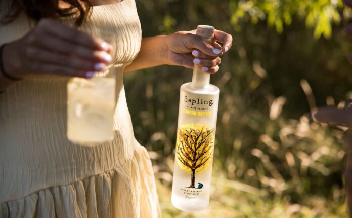 Sapling Spirits in Italia: incontro tra eccellenza, sostenibilità e un albero per ogni bottiglia venduta