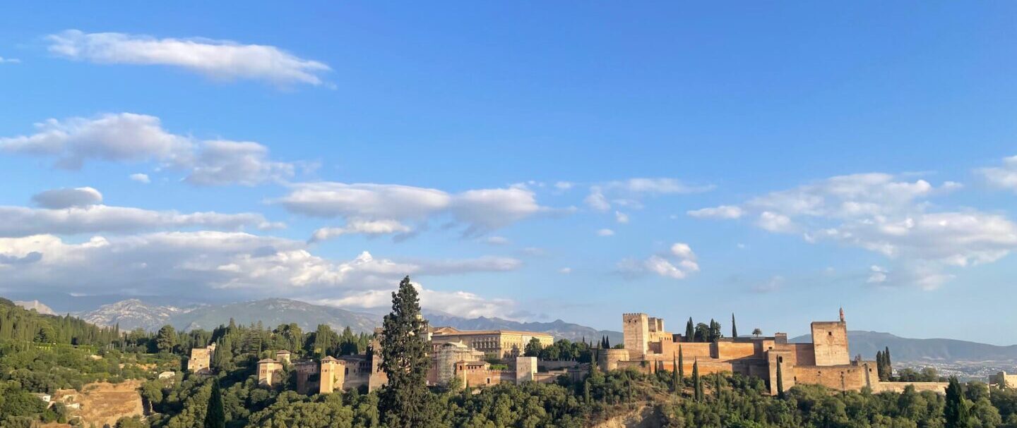 Cinque curiosità su Granada: la storia di un borgo arabo