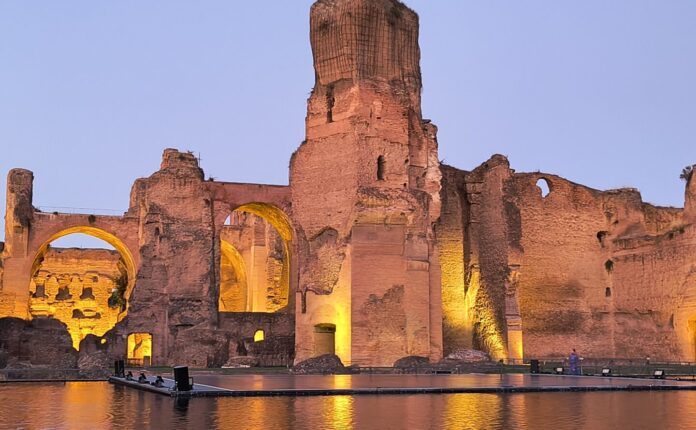 Il palcoscenico sull'acqua alle Terme di Caracalla