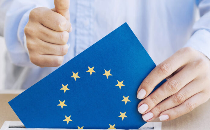 Immagine che rappresenta un elettore europeo, a simboleggiare il boom del populismo di destra in Europa.