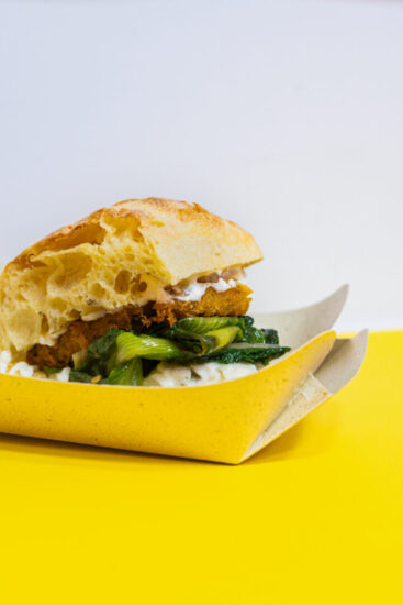 Hambo Hamburgeria, la ricevitoria del burger a Chiaia: panino Roma