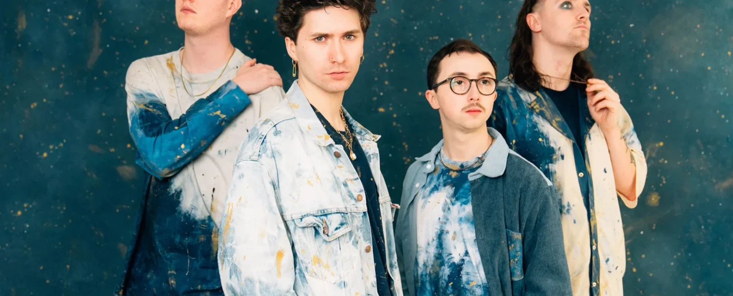 Holding Absence: autodistruggersi per rinascere. Recensione di The Noble Art of Self-Destruction