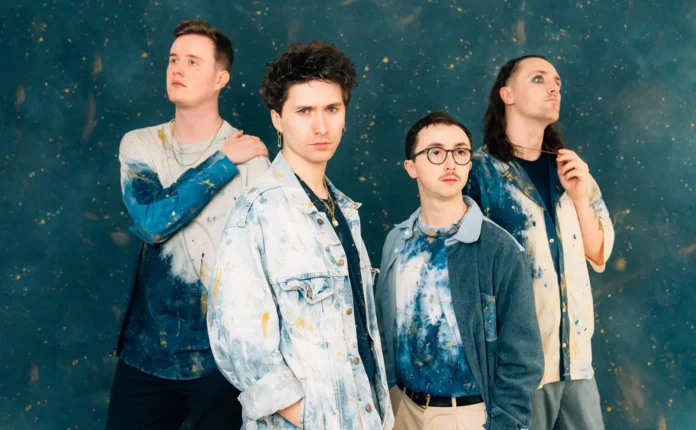 Holding Absence: autodistruggersi per rinascere. Recensione di The Noble Art of Self-Destruction