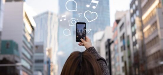 15 anni dalla nascita di Instagram: come l'app ha cambiato le nostre vite