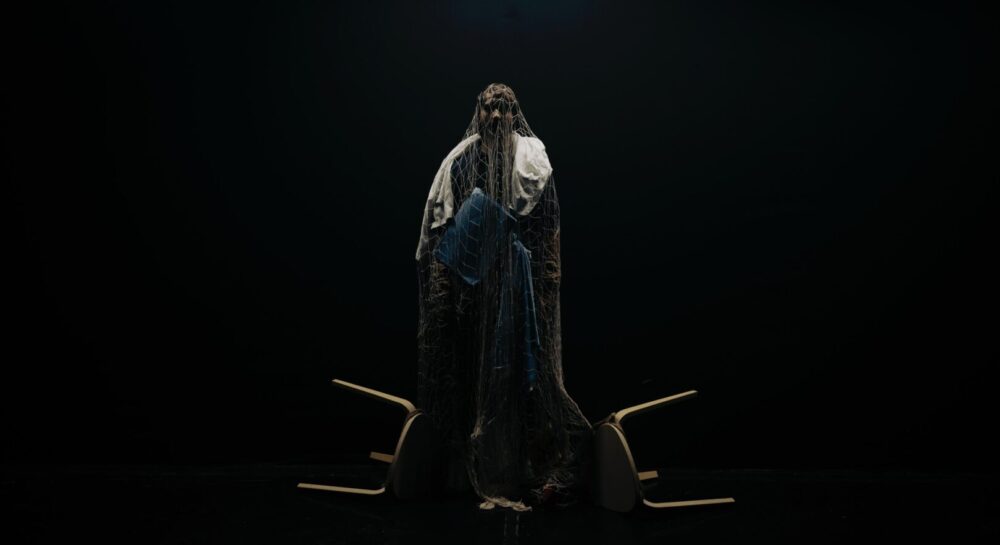 Filastrocca spezzata di Punzo (T. Ateneo) | Recensione