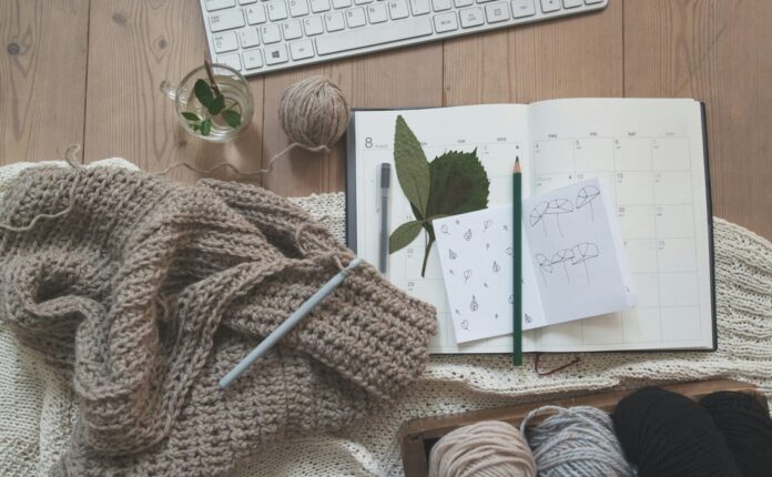 Uncinetto e Slow Fashion: l’arte manuale contro il consumismo